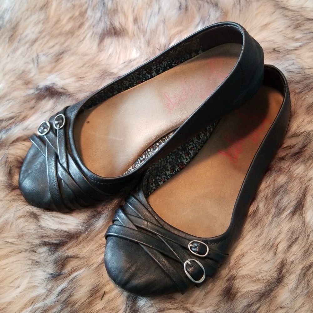 Dress shoes